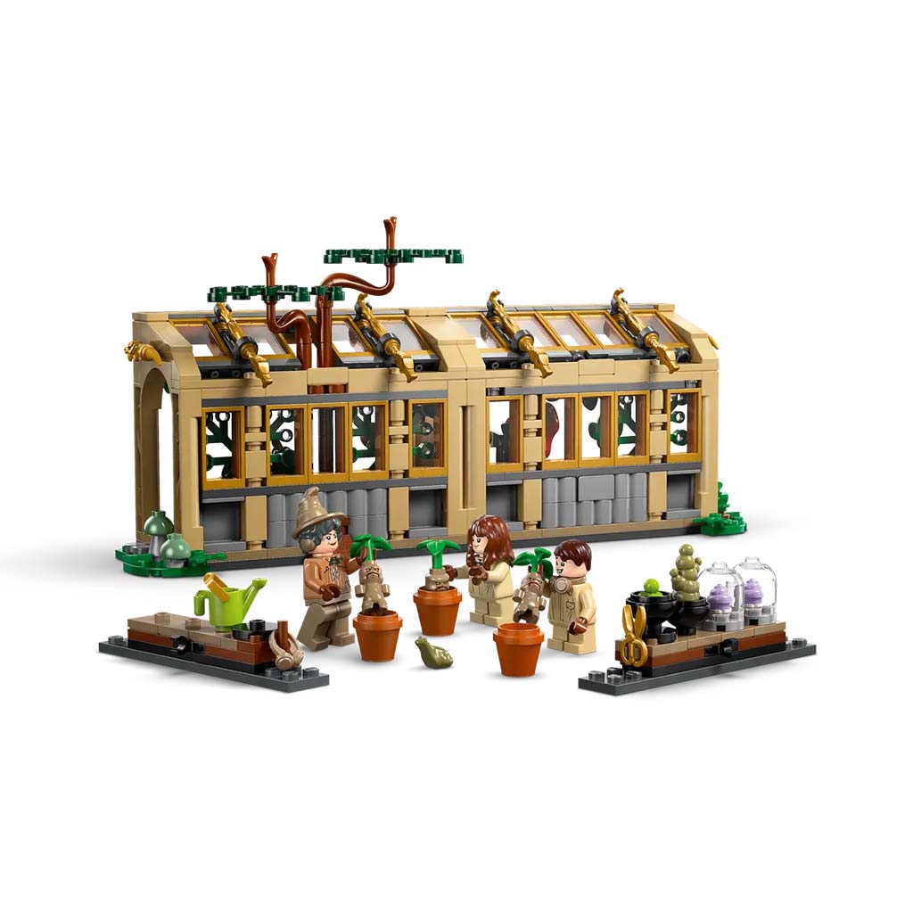 imagen de LEGO® Harry Potter: Castillo de Hogwarts™: Clase de Herbología (76445) 4