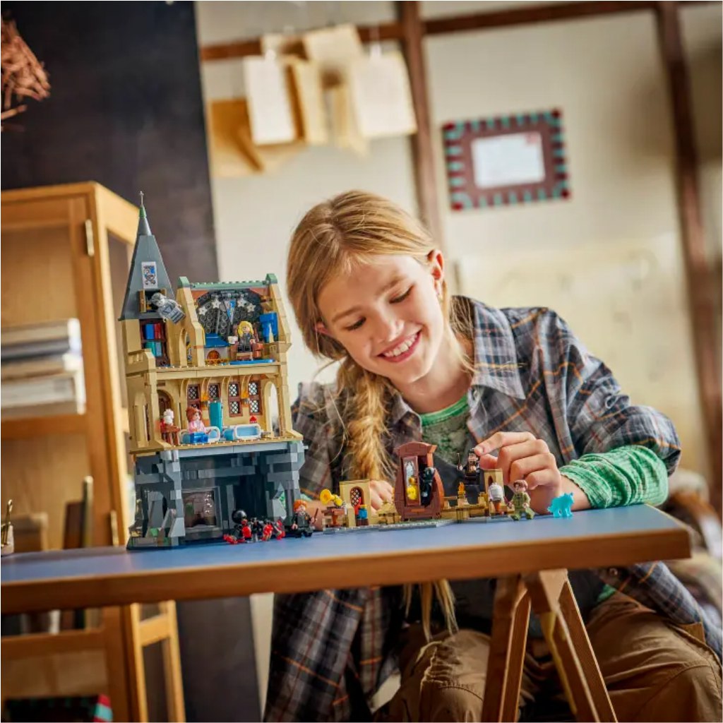 imagen de LEGO® Harry Potter: Castillo de Hogwarts™: Enfermería (76463) 4