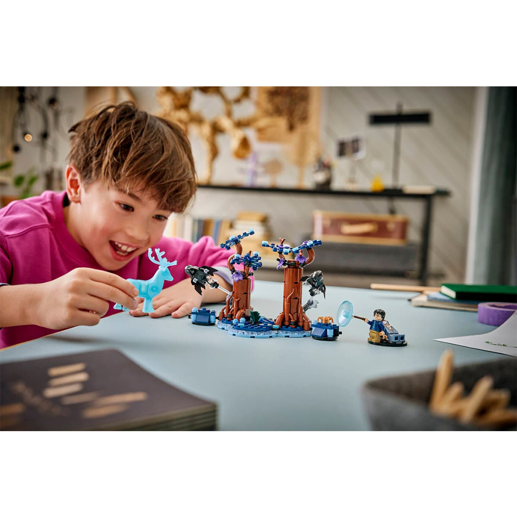 imagen de LEGO® Harry Potter™: El Bosque Prohibido: Expecto Patronum (76475) 5
