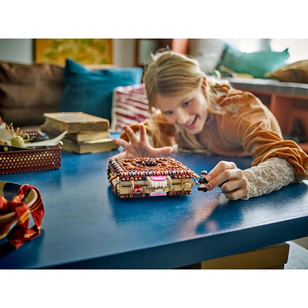 imagen de LEGO® Harry Potter: El libro horrible de los monstruos (76449) 6