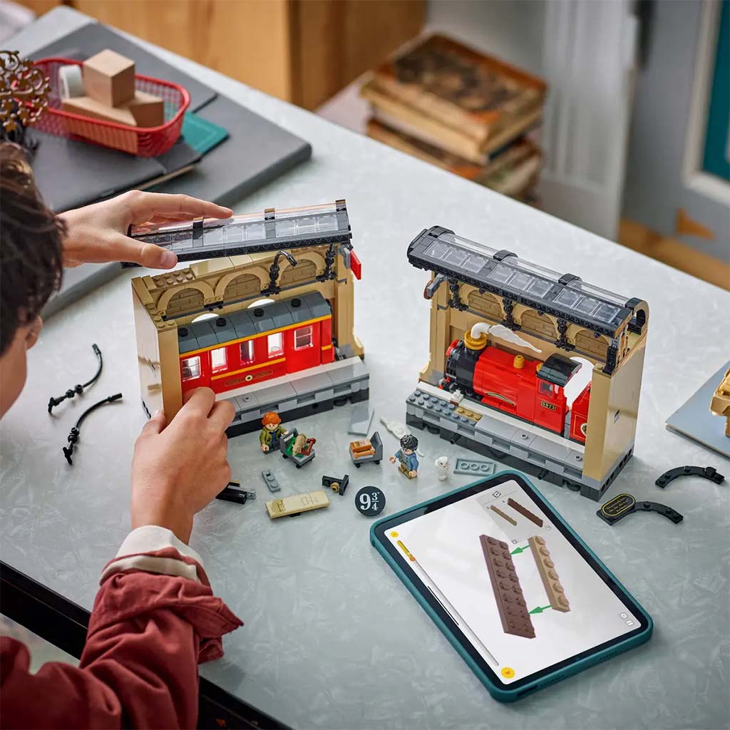 imagen de LEGO® Harry Potter: Rincón de libros: Expreso de Hogwarts™ (76450) 9