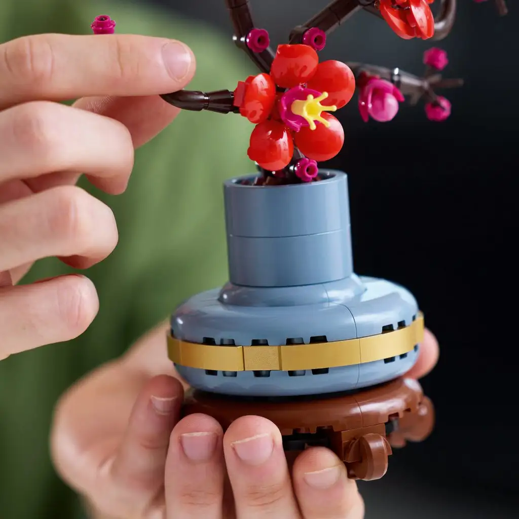 imagen de LEGO® Icons: Flor de ciruela (10369) 5