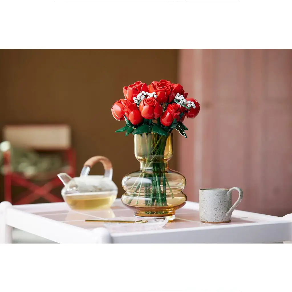 imagen de LEGO® Icons: Ramo de Rosas (10328) 6