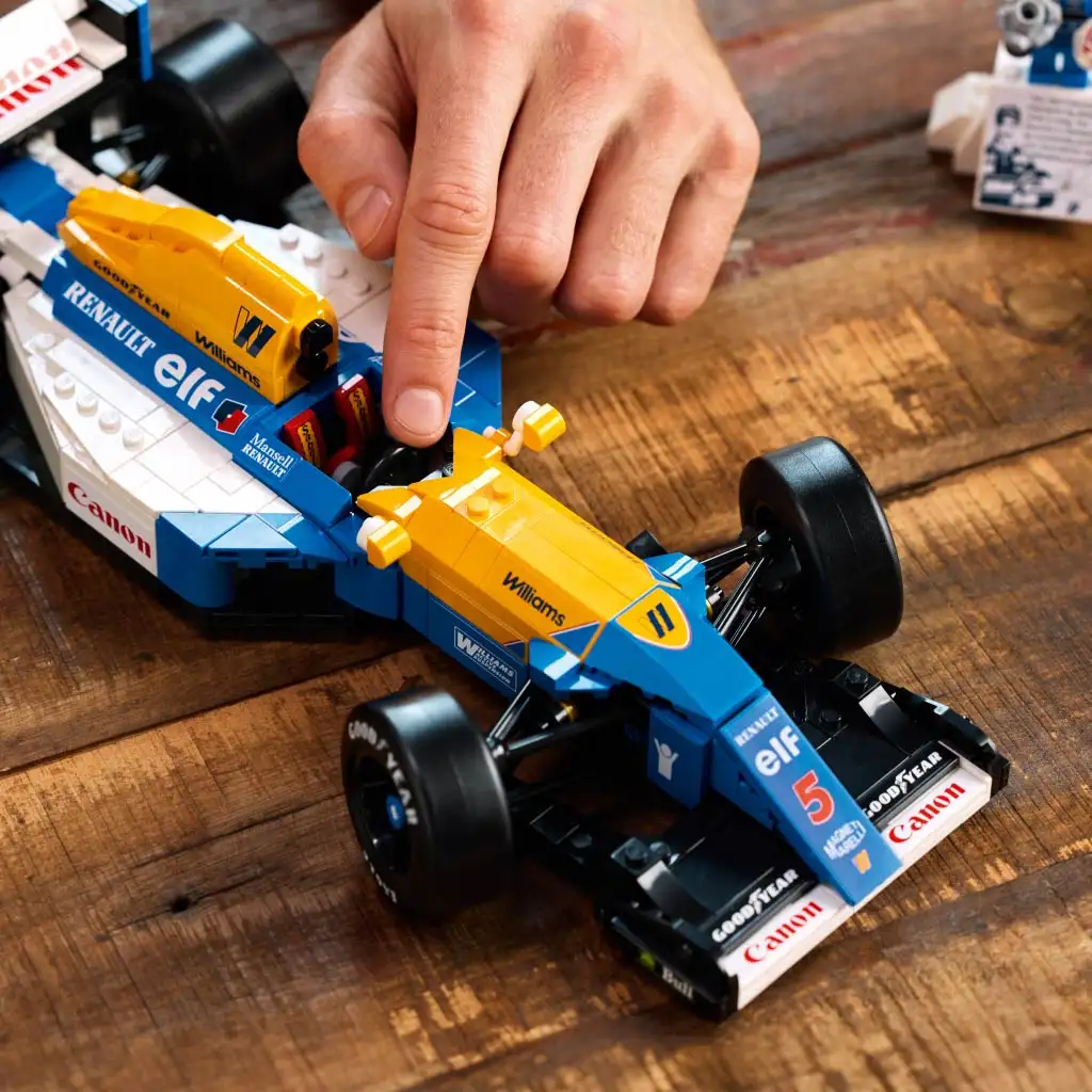 imagen de LEGO® Icons: Williams Racing FW14B y Nigel Mansell (10353) 5
