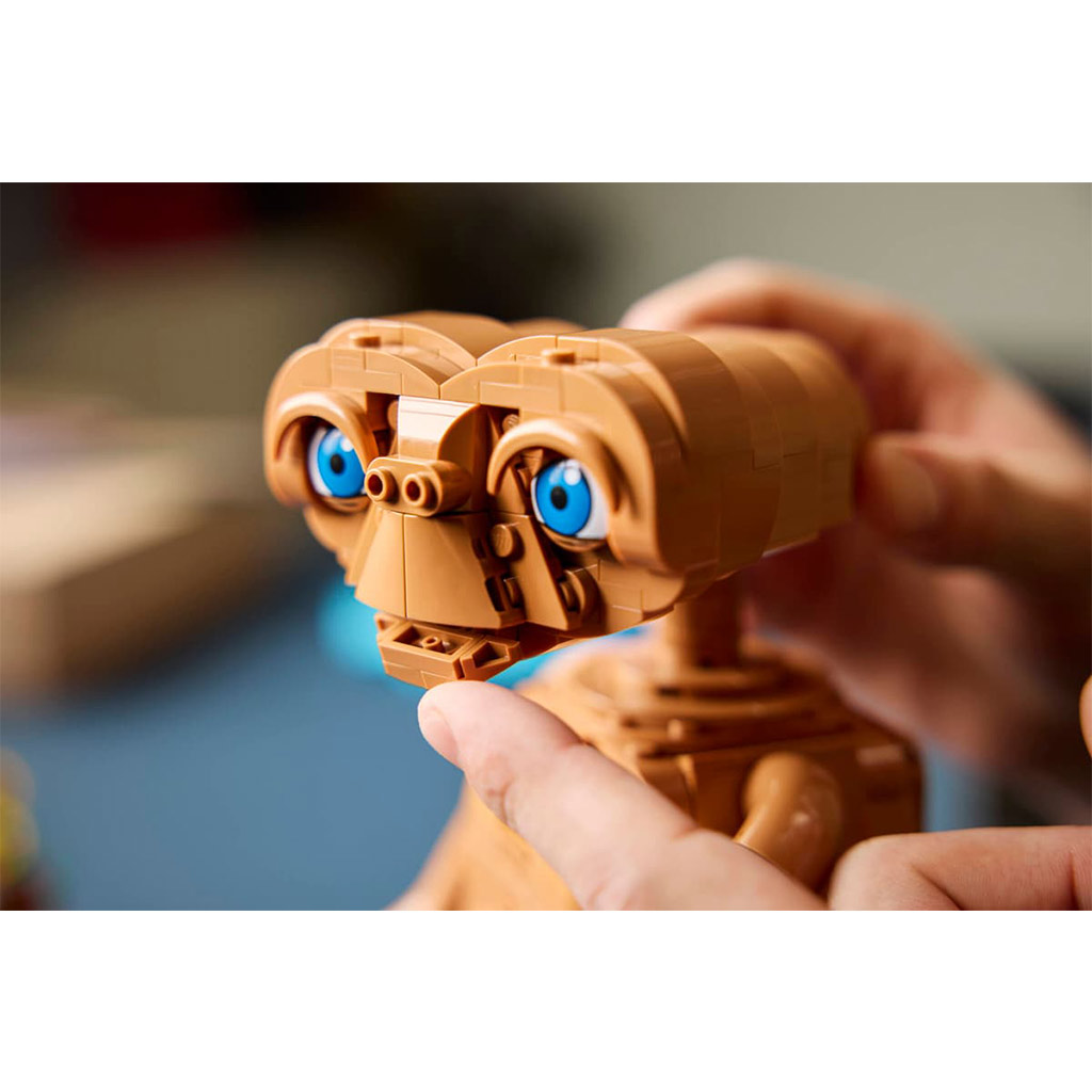 imagen de LEGO® Ideas: E.T. el Extraterrestre (21370) 17