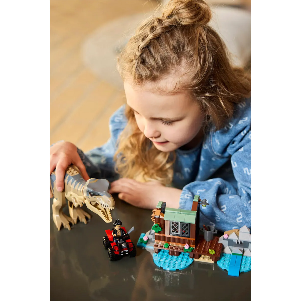 imagen de LEGO® Jurassic World: Escape del T-Rex en el río (76975) 4