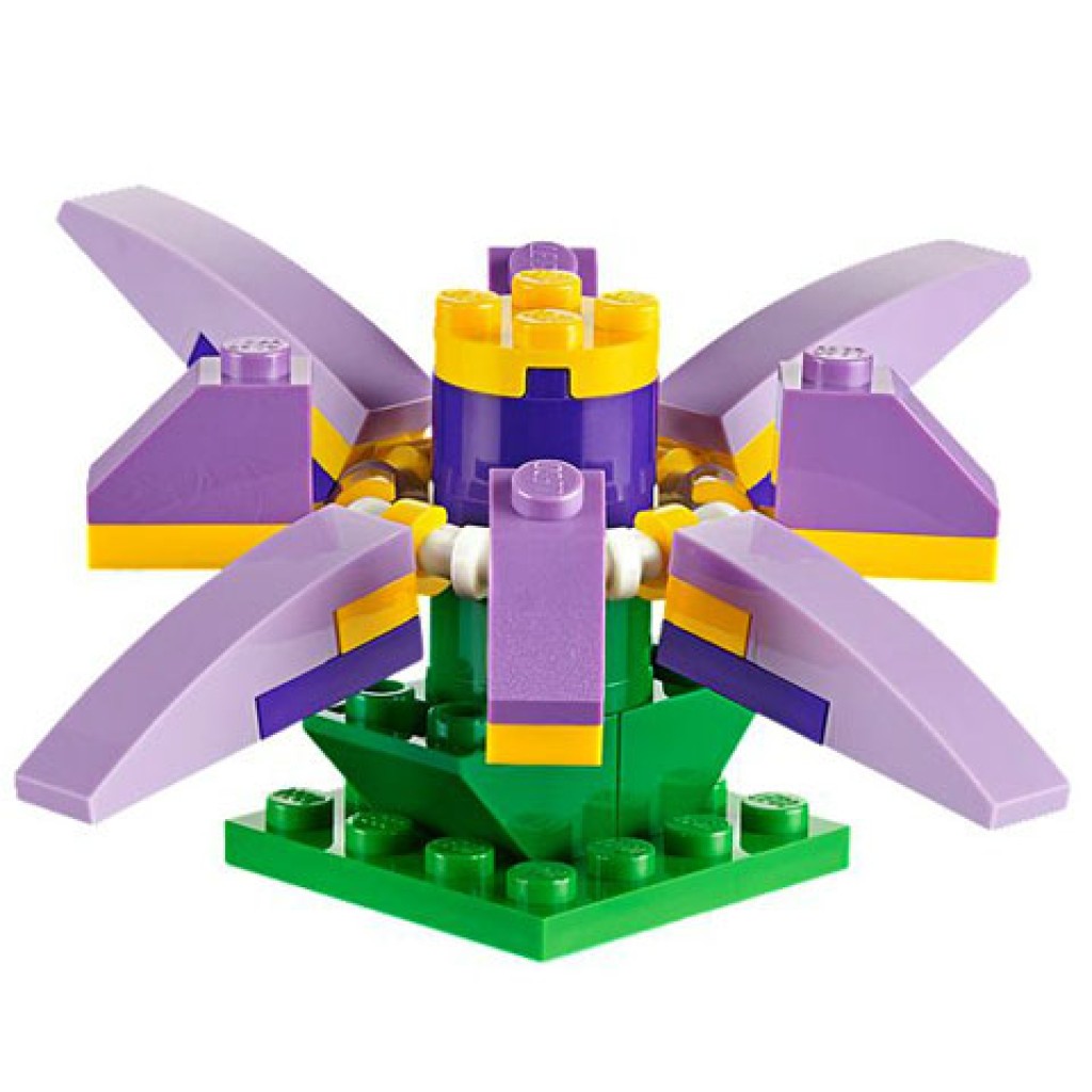 imagen de LEGO®: Kit de construcción creativo de tamaño mediano (10696) 5