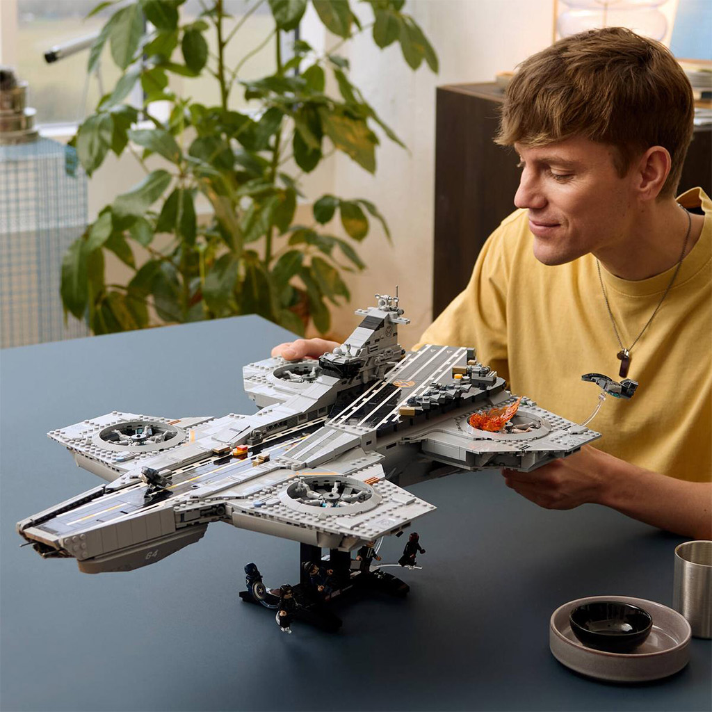 imagen de LEGO® Marvel: Helicarrier de S.H.I.E.L.D. (76354) 7