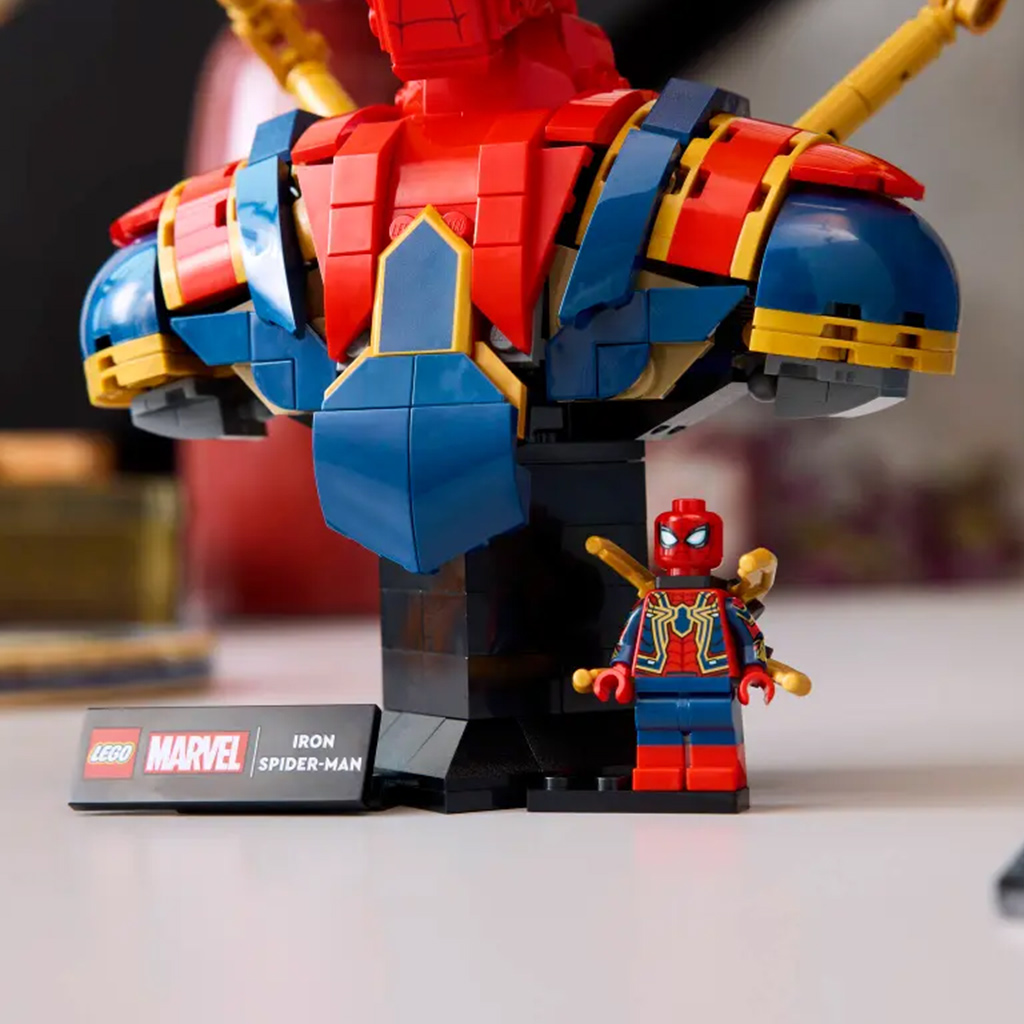 imagen de LEGO® Marvel: Iron Man busto (76326) 4