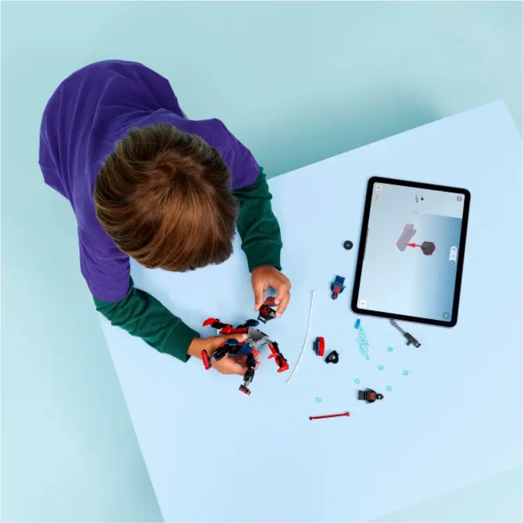 imagen de LEGO® Marvel: Miles Morales robot vs. Spider-Man 2099 (76337) 5