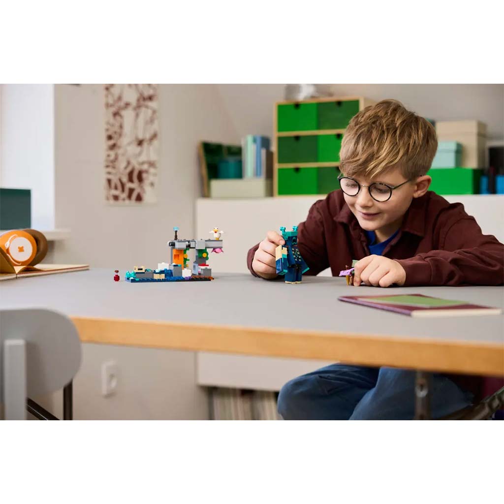 imagen de LEGO® Minecraft: Encuentro con el Guardián (21274) 7