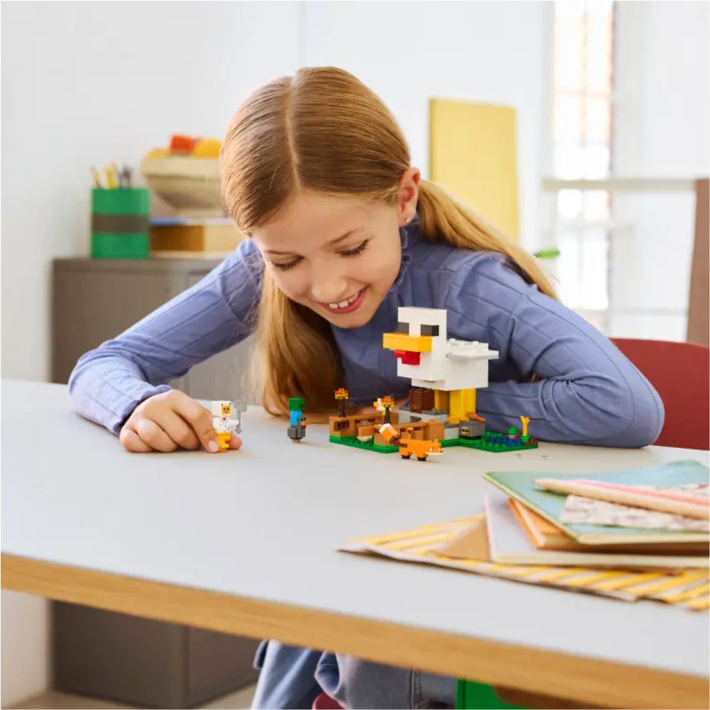 imagen de LEGO® Minecraft: Granja de Pollos (21585) 4