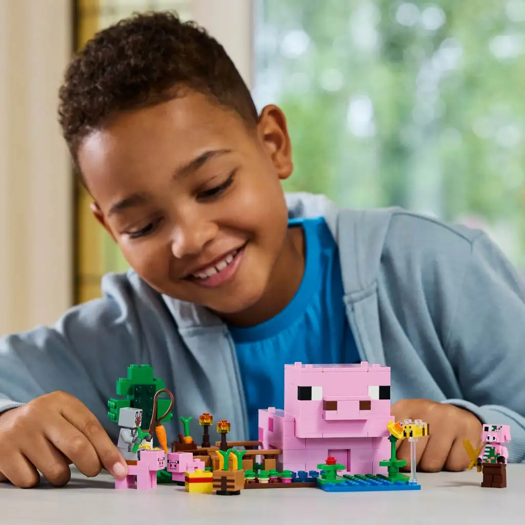 imagen de LEGO® Minecraft: La casa del cerdito (21268) 3