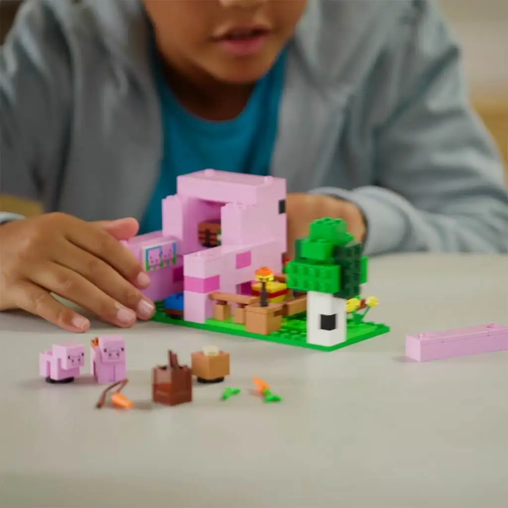 imagen de LEGO® Minecraft: La casa del cerdito (21268) 5