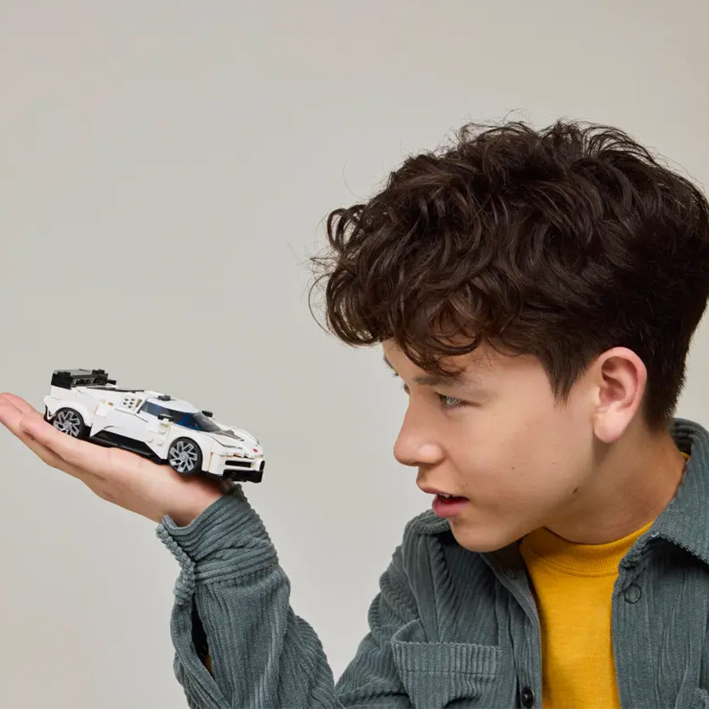 imagen de LEGO® Speed Champions: Bugatti Centodieci hiper coche deportivo (77240) 5