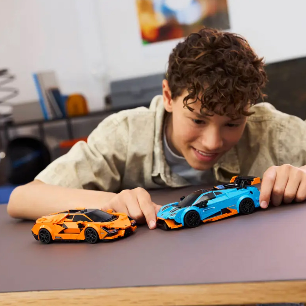 imagen de LEGO® Speed Champions: Lamborghini Revuelto y Huracán STO (77238) 5