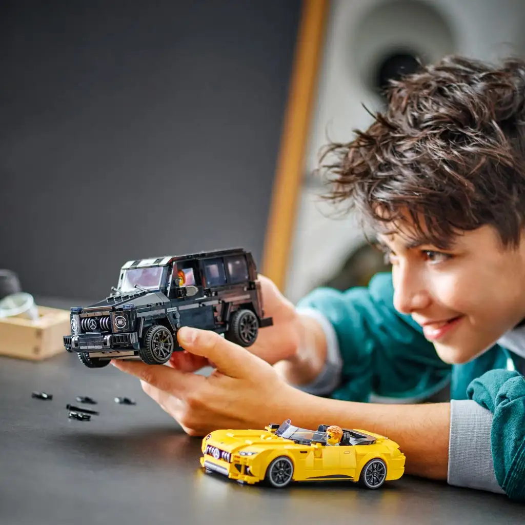 imagen de LEGO® Speed Champions: Mercedes-AMG G 63 y Mercedes-AMG SL 63 (76924) 4