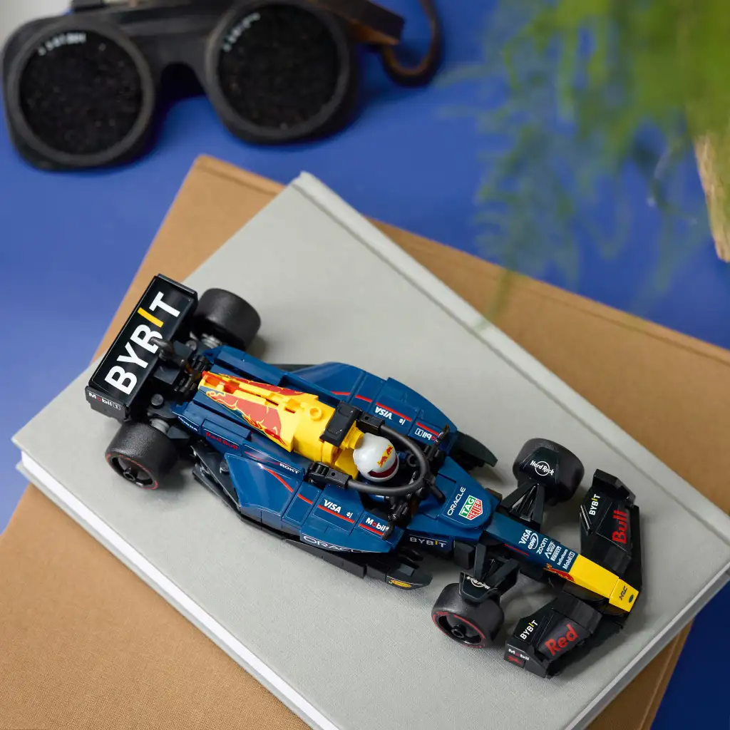 imagen de LEGO® Speed Champions: Oracle Red Bull Racing RB20 F1® coche de carreras (77243) 4