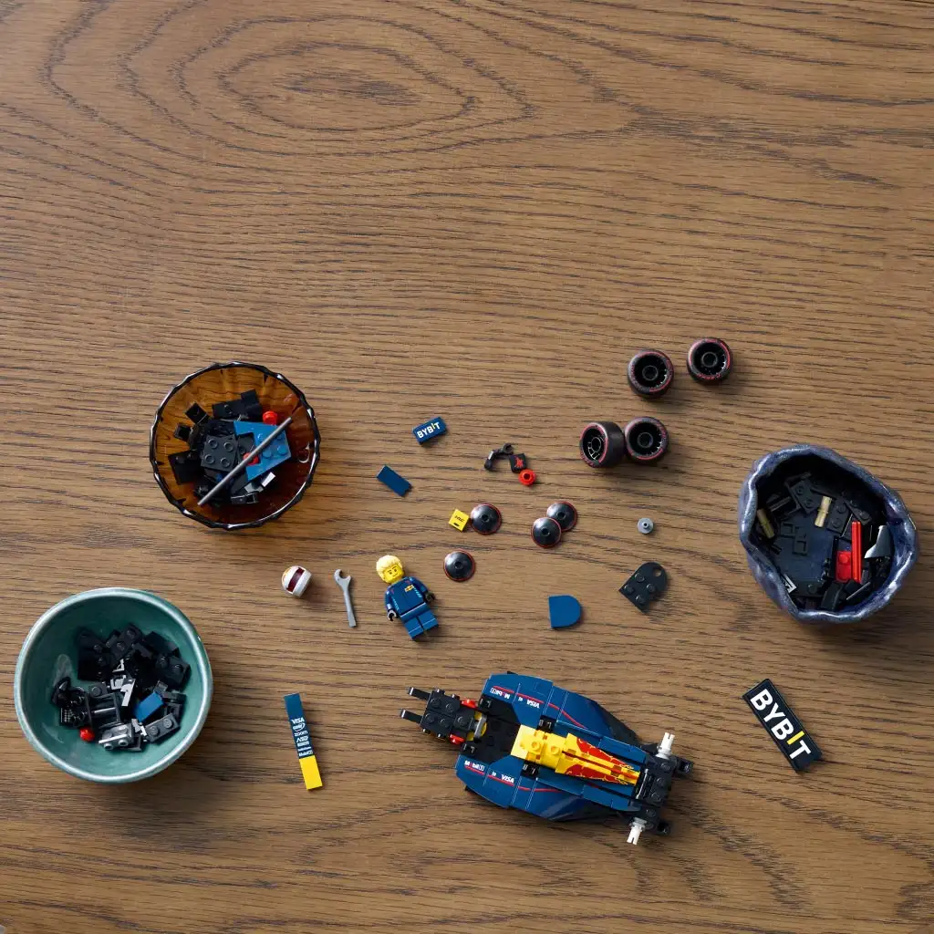 imagen de LEGO® Speed Champions: Oracle Red Bull Racing RB20 F1® coche de carreras (77243) 5