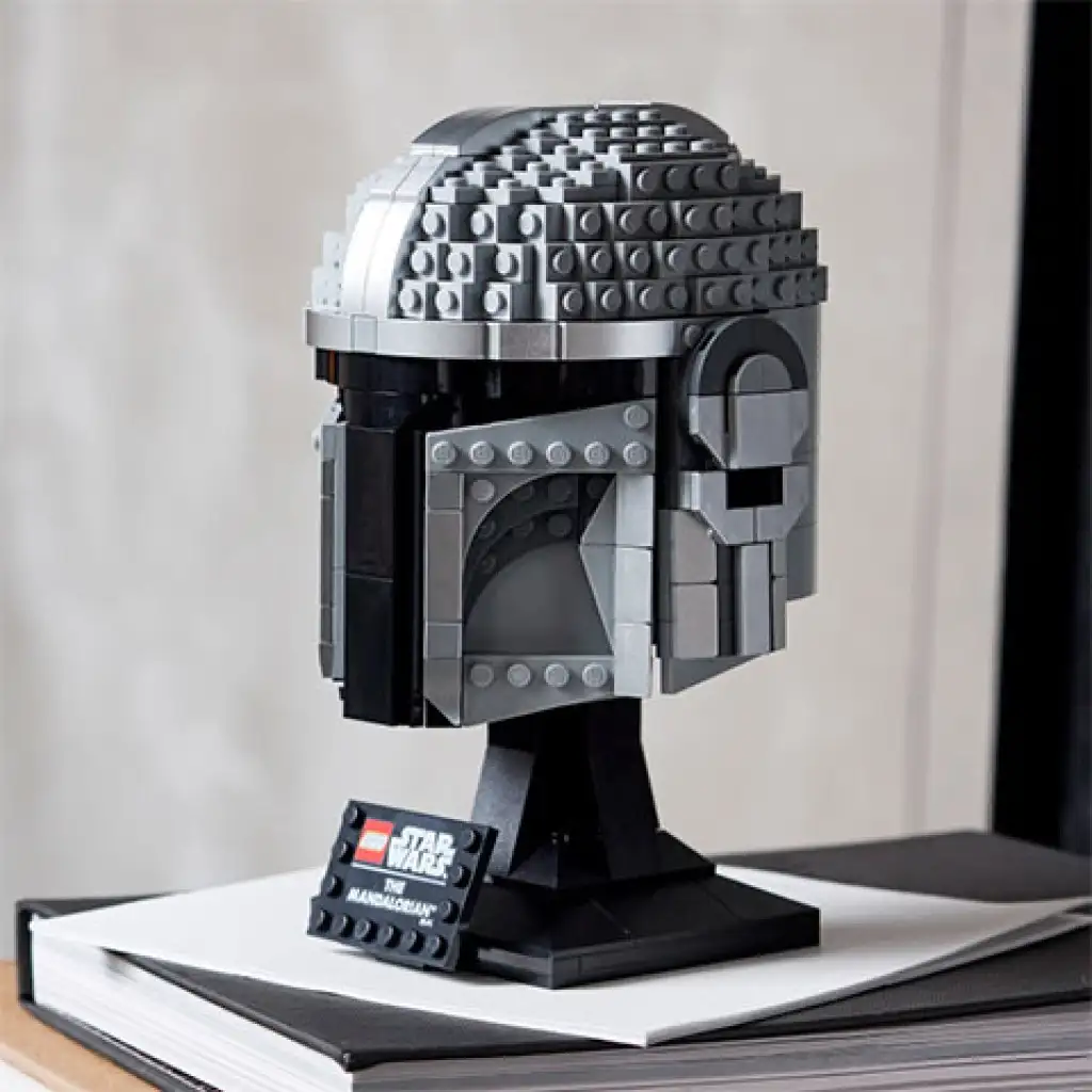 imagen de LEGO® Star Wars™: El casco de Mandalorian (75328) 5