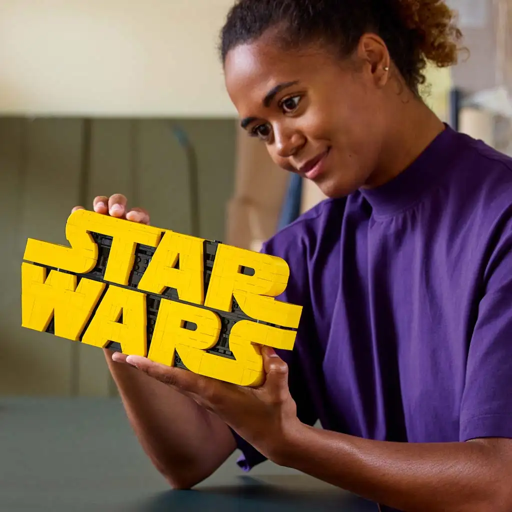 imagen de LEGO® Star Wars™: Logo de Star Wars™ construido con bloques (75407) 3