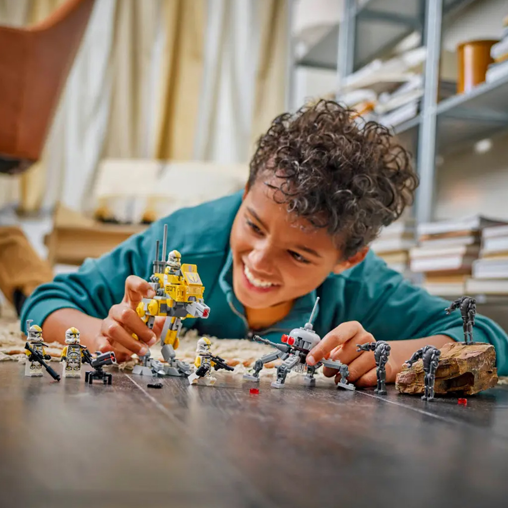 imagen de LEGO® Star Wars™: Paquete de combate de clones del 327.º (75431) 5