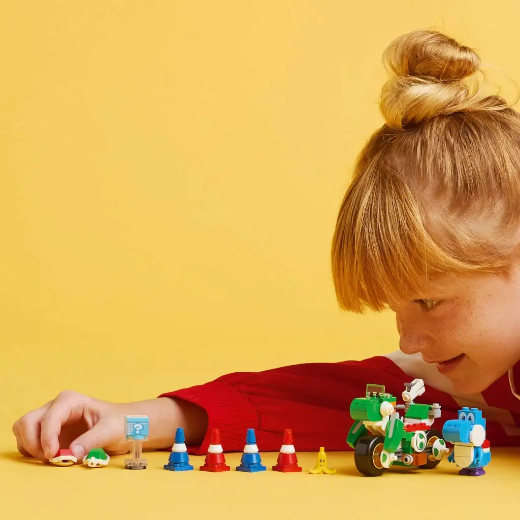 imagen de LEGO® Super Mario™: Mario Kart™ – Bicicleta de Yoshi (72031) 3