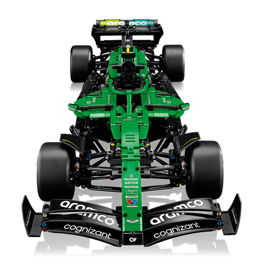 imagen de LEGO® Technic: Aston Martin Aramco AMR25 F1® coche (42240) 3