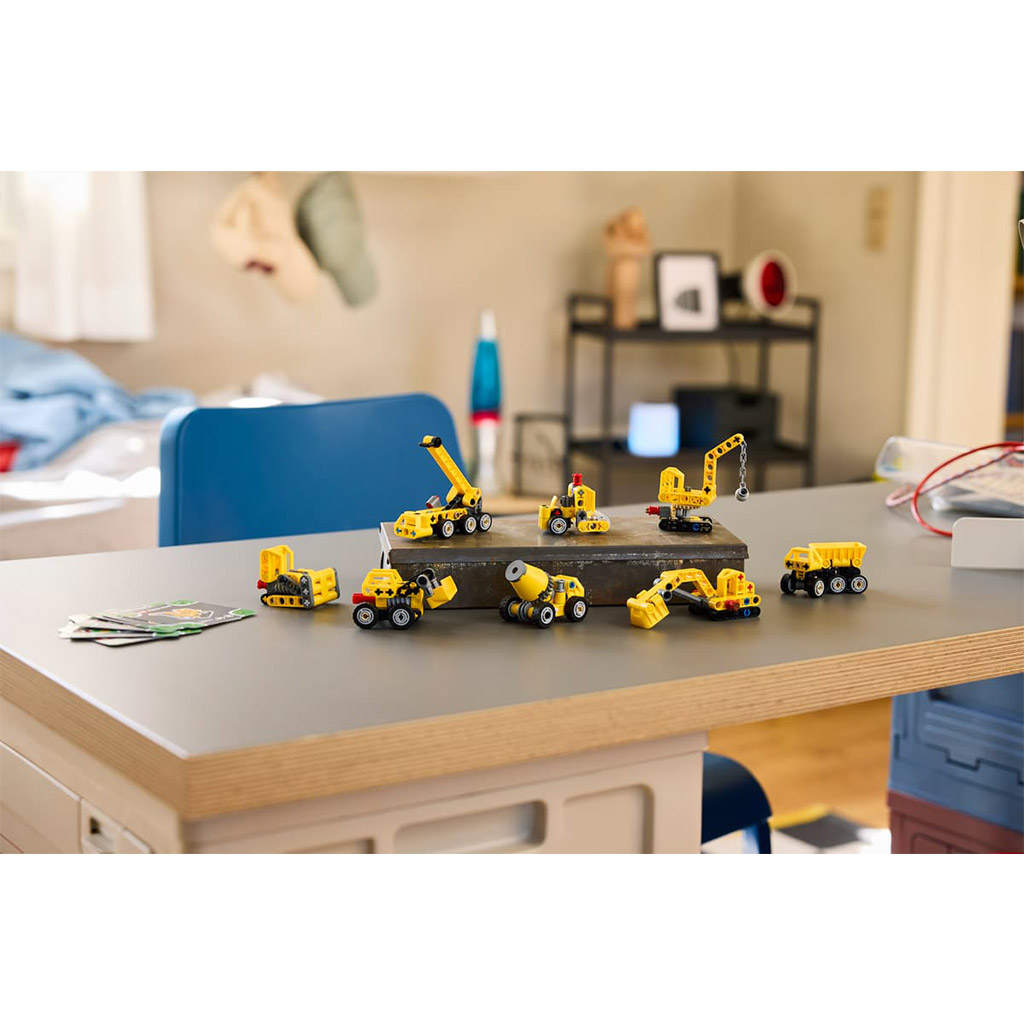 imagen de LEGO® Technic: Mini Maquinarias (42233) 10
