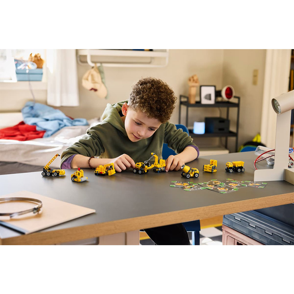 imagen de LEGO® Technic: Mini Maquinarias (42233) 6