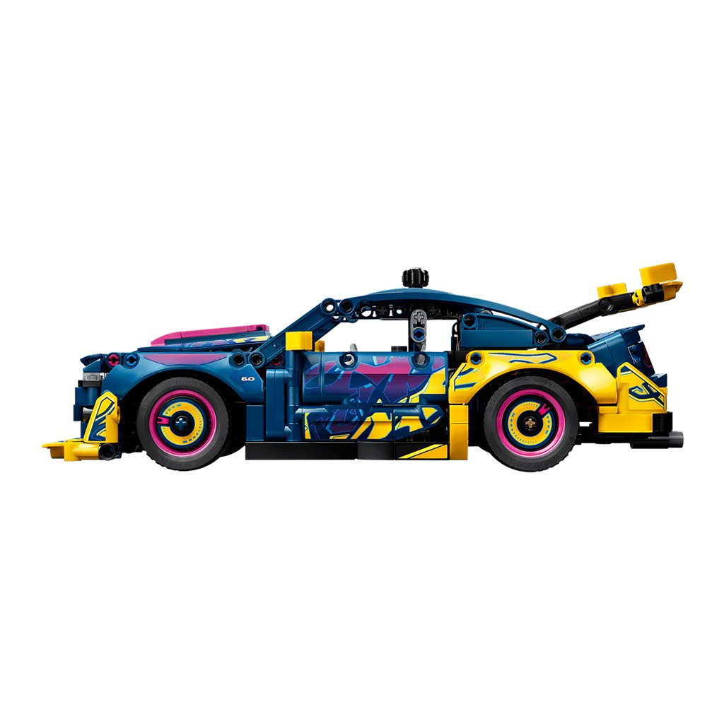 imagen de LEGO® Technic: Taller de Tuning: coche Ford Mustang GT (42236) 4