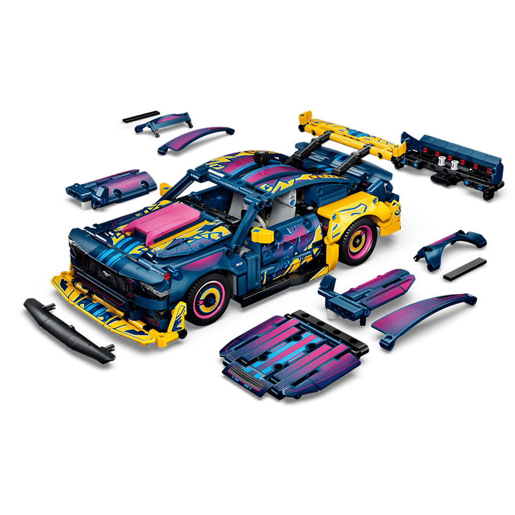 imagen de LEGO® Technic: Taller de Tuning: coche Ford Mustang GT (42236) 7