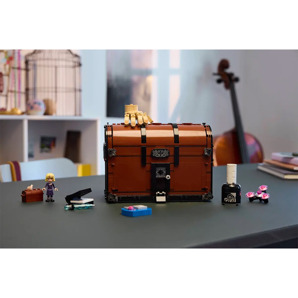 imagen de LEGO® Wednesday: El hogar de Izé (76785) 9