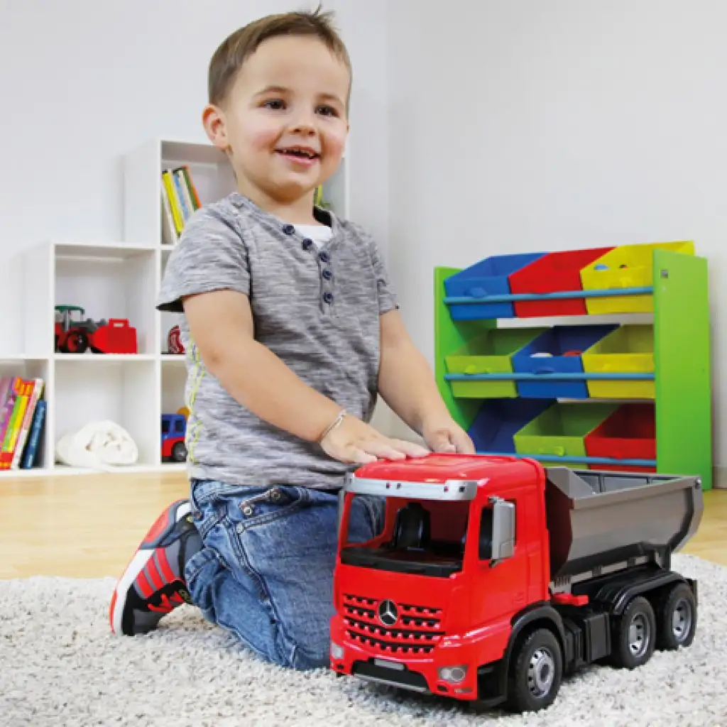 imagen de LENA: Worxx Mercedes-Benz Arocs volquete 45cm 4