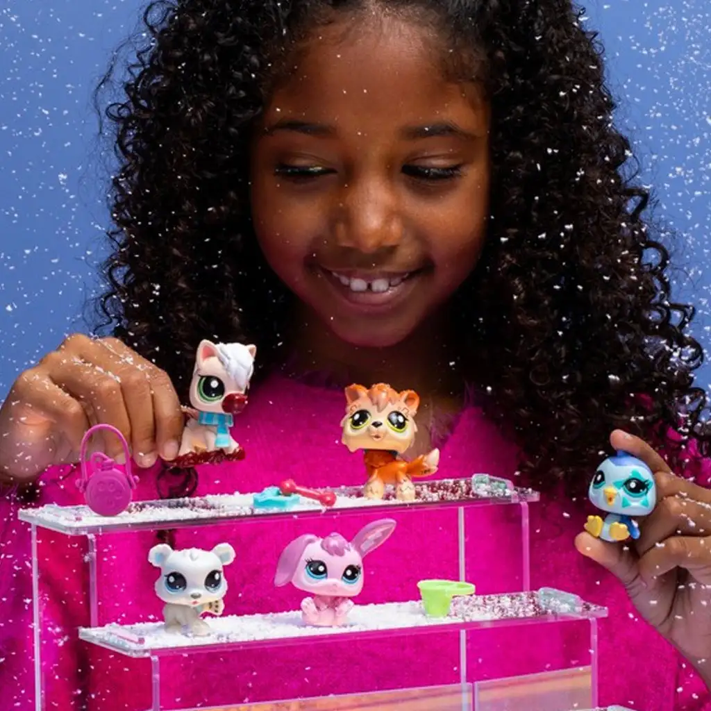 imagen de Littlest Pet Shop: Amigos de invierno paquete de figuras de 5 piezas serie 2 4