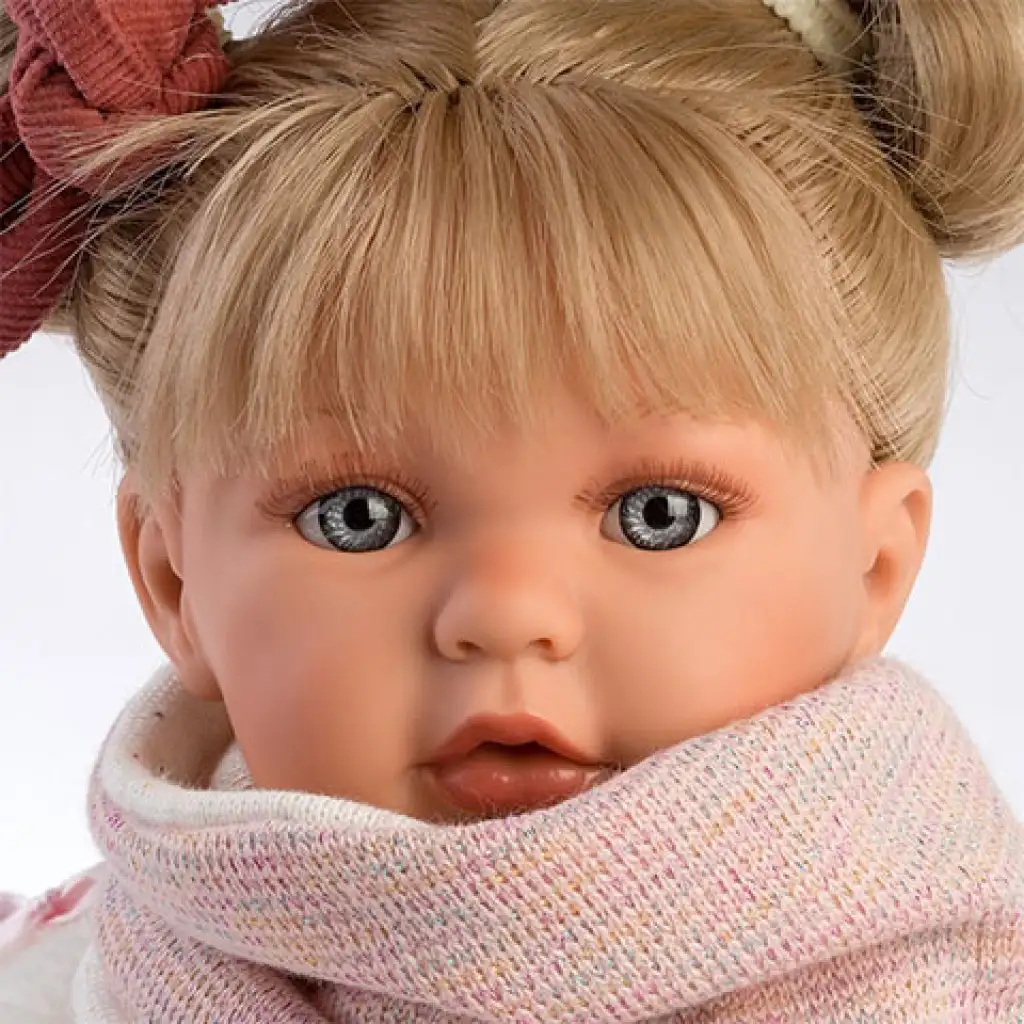 imagen de Llorens: Julia muñeca llorona con chaleco de 42cm 2
