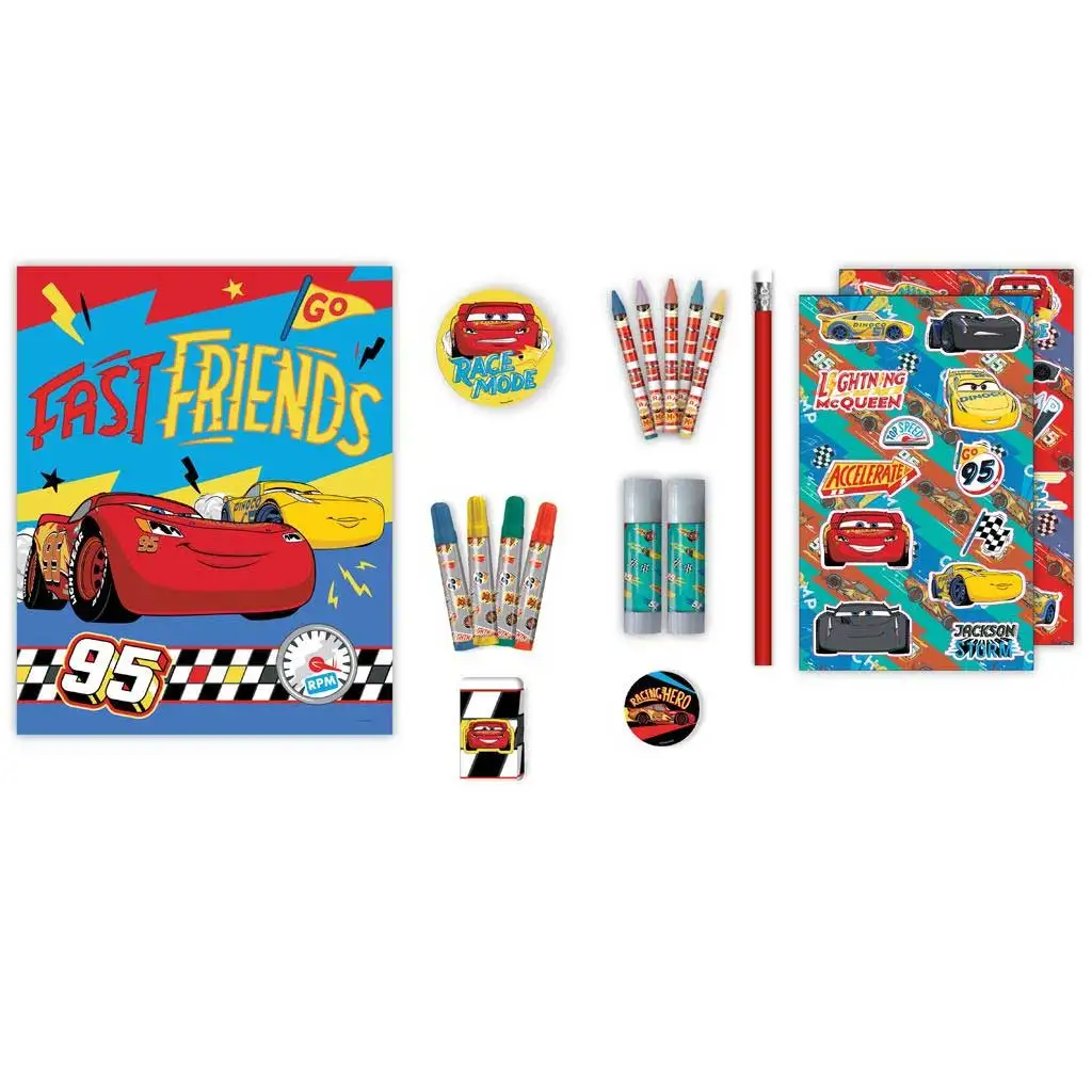 imagen de Luna: Cars set de colorear de 30 piezas con crayones, rotuladores y pegatinas 2