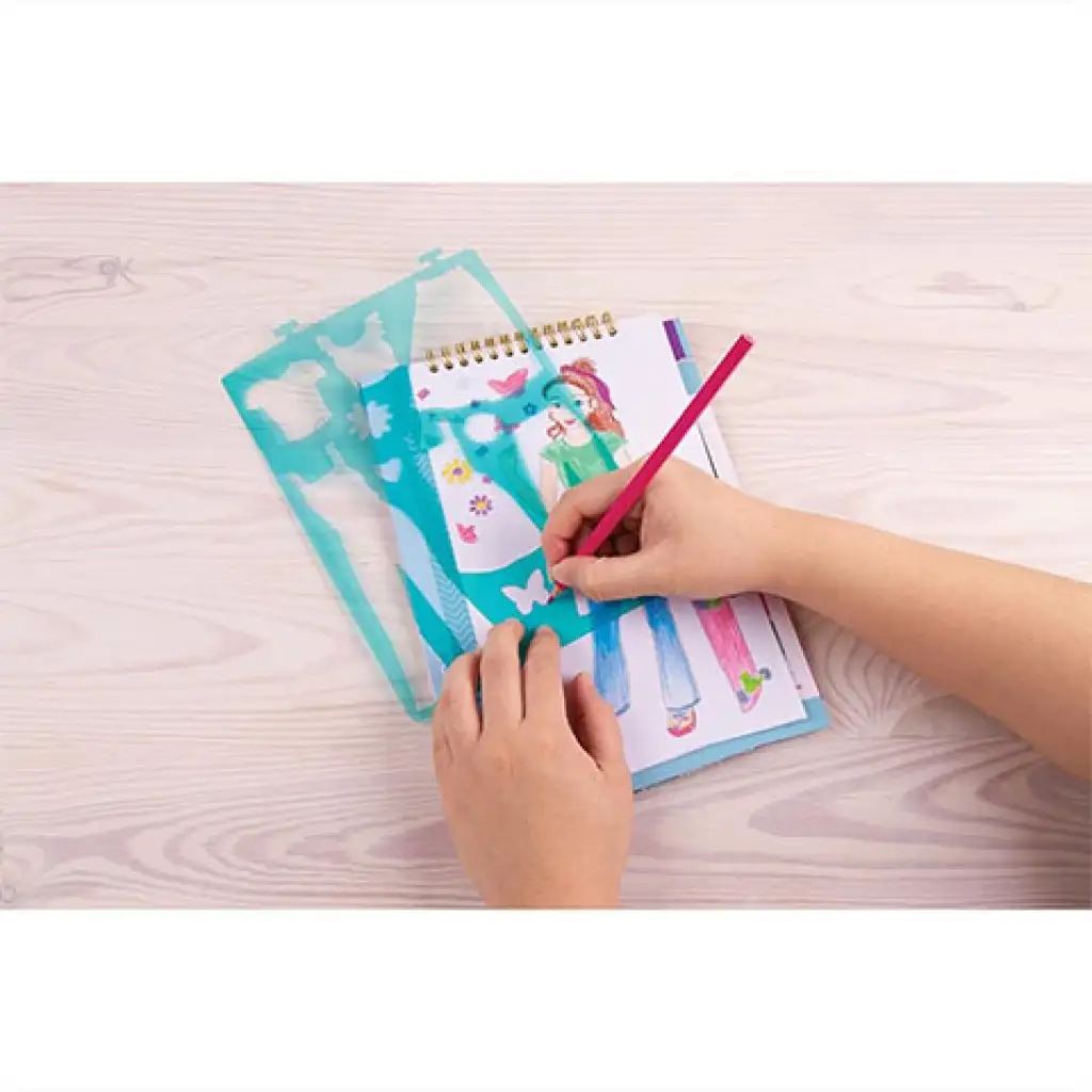 imagen de Make It Real: Cuaderno de bocetos de diseño de moda floreciente 2