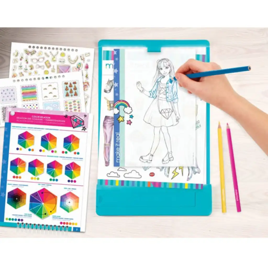 imagen de Make it Real: Mega set de diseñador de moda con tabla iluminada y accesorios 4