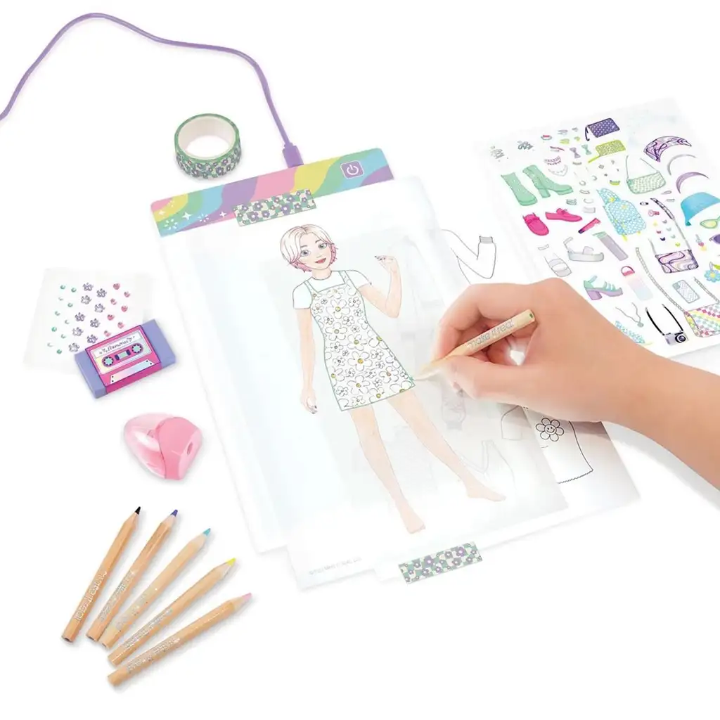 imagen de Make It Real: Tabla creativa de diseñador de moda con iluminación LED y plantillas 3