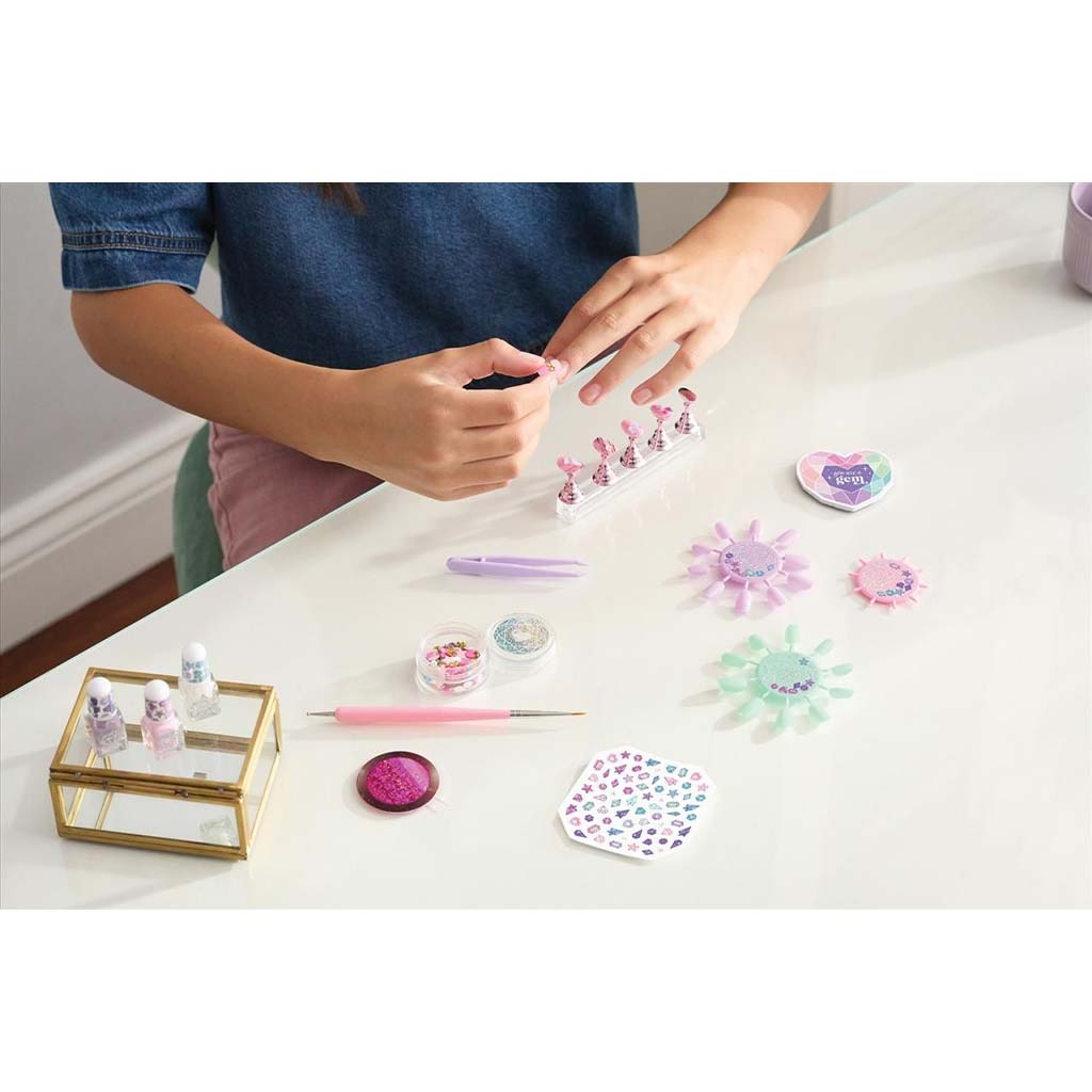 imagen de Make It Real: Todo lo que brilla set de decoración de uñas 3