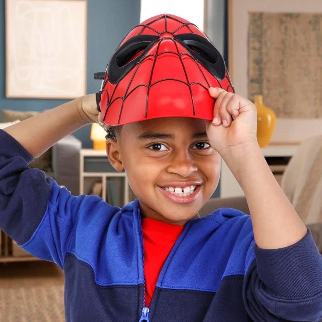 imagen de Marvel: Máscara iluminada de Spider-Man - Hasbro 3