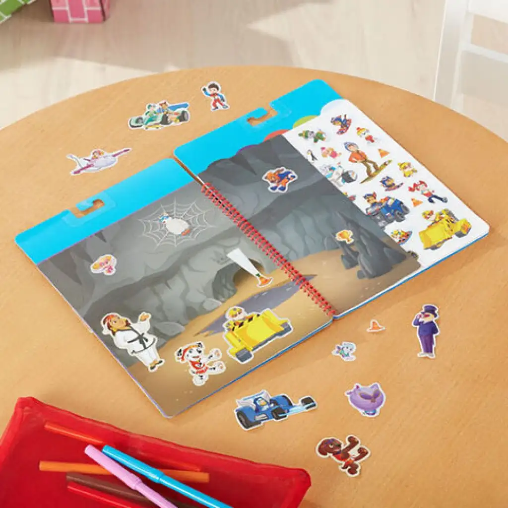 imagen de Melissa & Doug: Patrulla Canina Misión Clásica Cuaderno de Pegatinas Reutilizables 3
