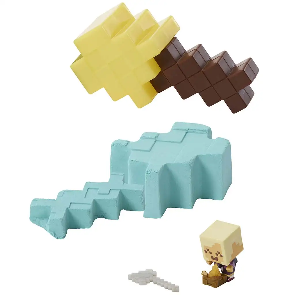 imagen de Minecraft: Revelar minifigura de marinero rubio dorado en caja en forma de espada amarilla - Mattel 1