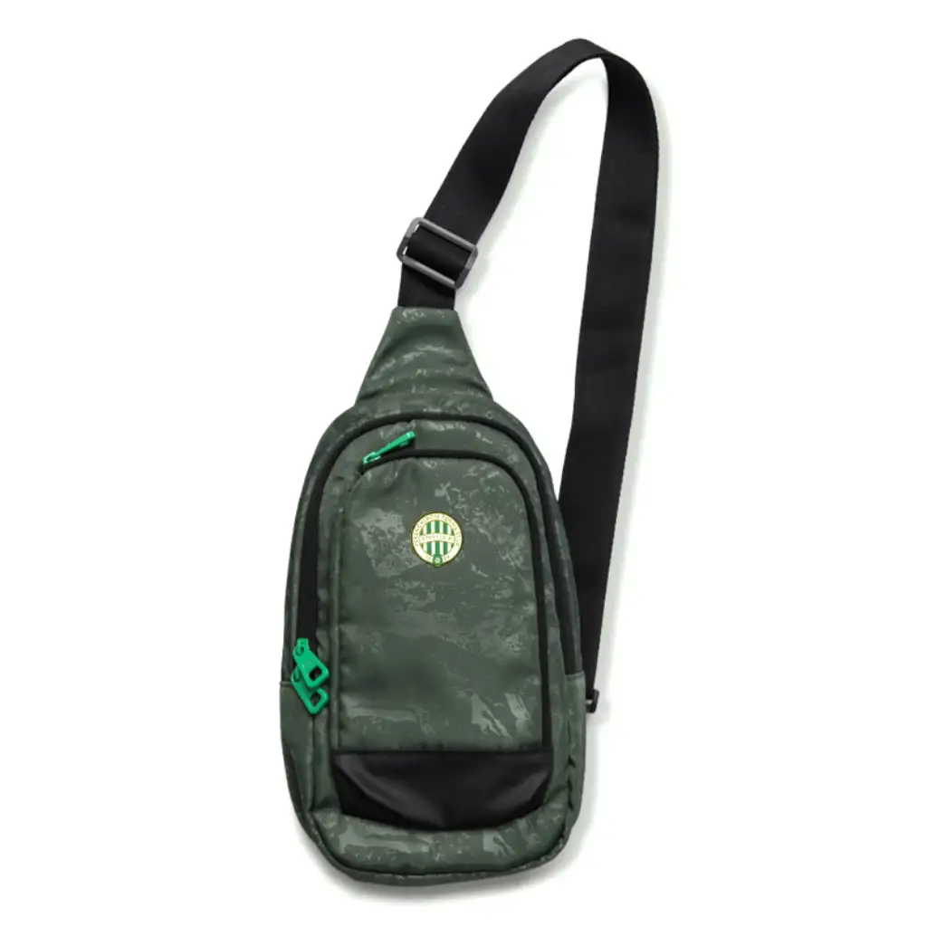 imagen de Mochila escolar con tirantes cruzados con escudo de Fradi 1