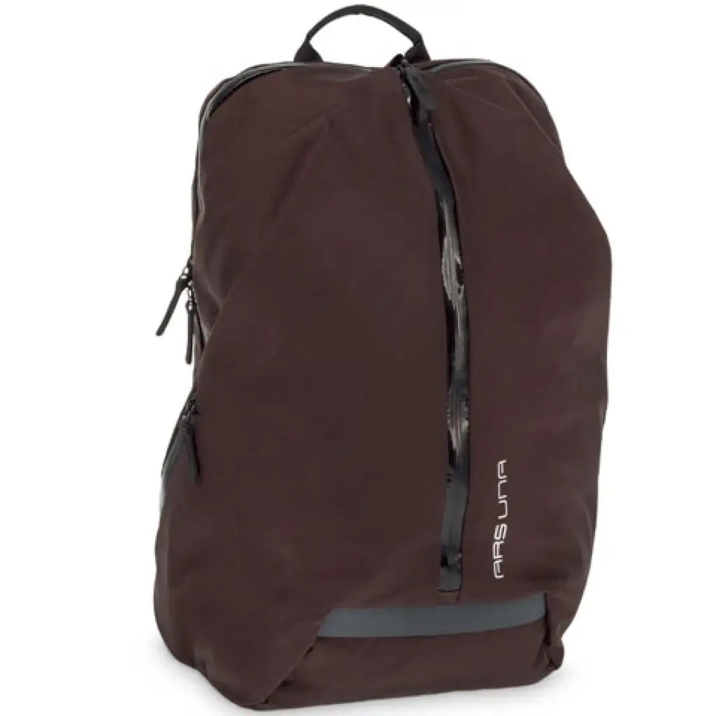 imagen de Mochila urbana marrón óxido de 17 litros AU12 28x48x14cm 1
