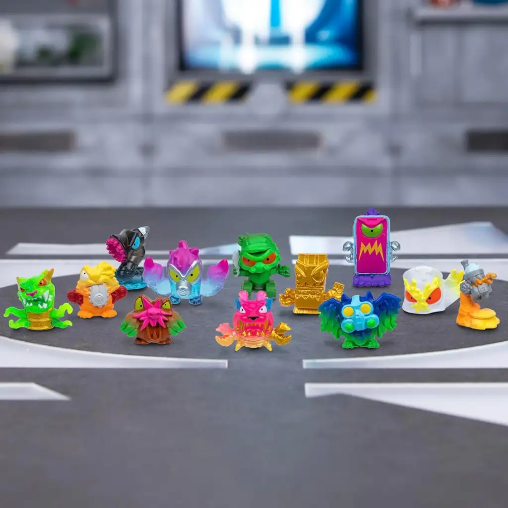 imagen de Mr. Beast: Lab Swarms Gran Laboratorio de Monstruos Set de 12 piezas 2ª serie 2