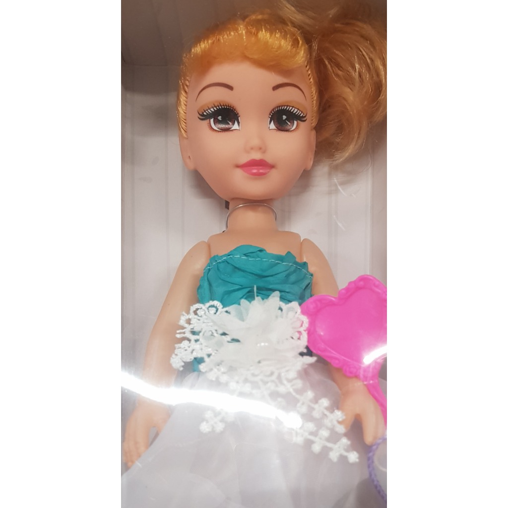 imagen de Muñeca con peine de 36 cm en tres versiones diferentes 2
