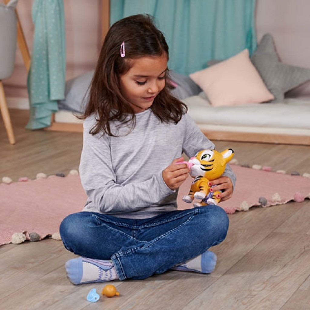 imagen de Pamper Petz: Tigre con pañales - Simba Toys 4