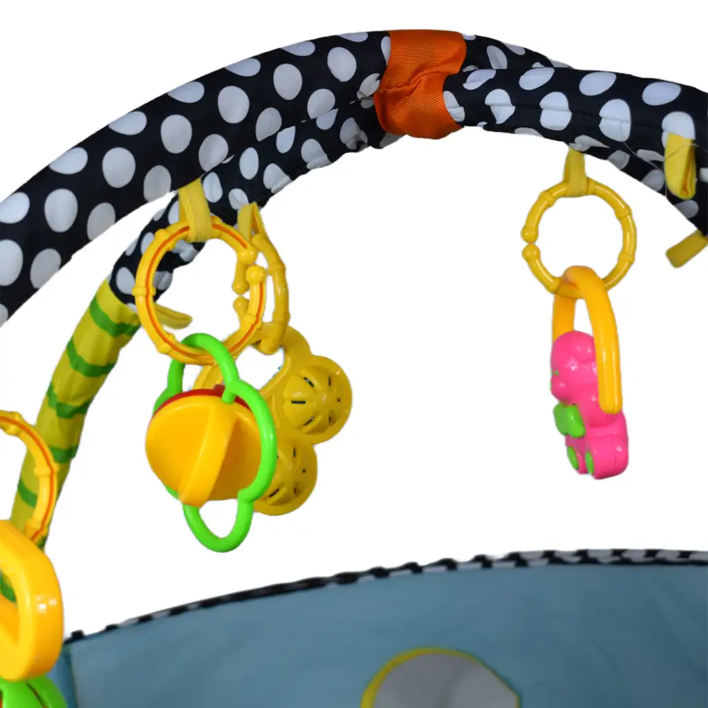 imagen de Piscina de bebé con tortuga y pelotas y accesorios 70x90cm 4